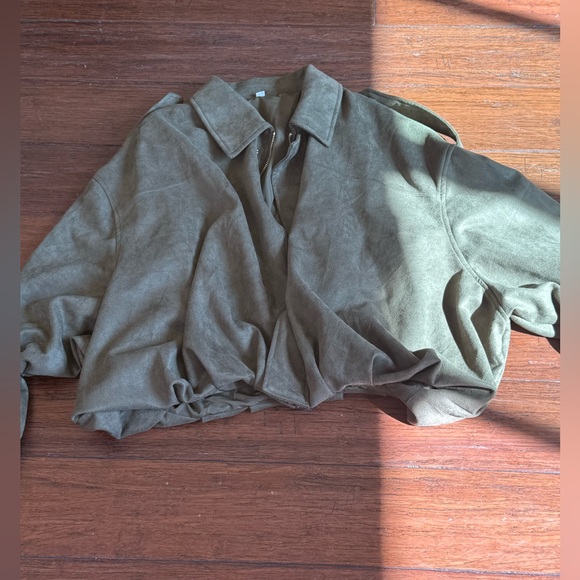 Cropped coat - Picture 2 of 3